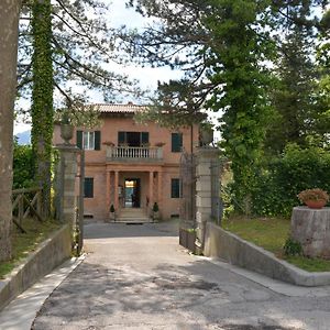 Villa Delle Rose - Hotel Paradiso 아만돌라 Exterior photo