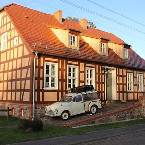 Neulewin Schuberts Oderbruch Landpension B&B Exterior photo