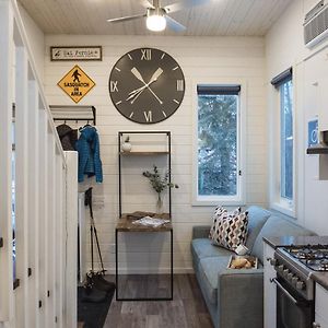 Tiny Homes By Snow Valley Lodging 페르니 Exterior photo