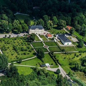 Hedenlunda Slott 호텔 플렌 Exterior photo