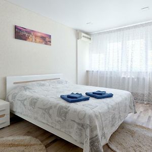 088 Apartment Near Airport Zhulyan 키예프 Exterior photo