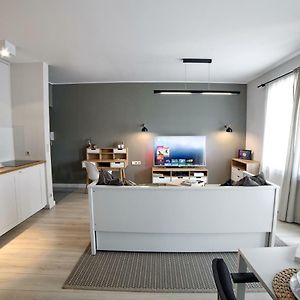 스렘 Apartament Lavender 아파트 Exterior photo