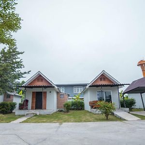 Pak Dee Resort 나콘라차시마 Exterior photo