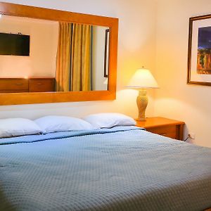Aruba Comfort Apartments 팜비치 Exterior photo