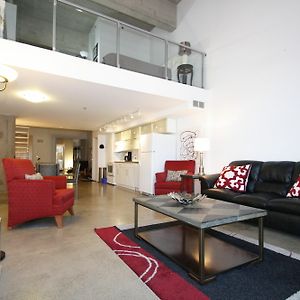 Downtown Loft Style Condo Heated Parking 새스커툰 Exterior photo