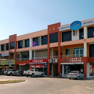 Aristo Hotel Putatan 코타키나발루 Exterior photo