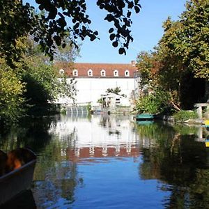 Le Moulin De Bassac B&B Exterior photo