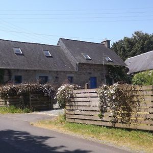 Callac Les Chouettes 빌라 Exterior photo