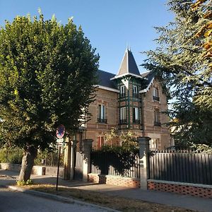 Calme Et Repos En Ville Châlons-en-Champagne Exterior photo