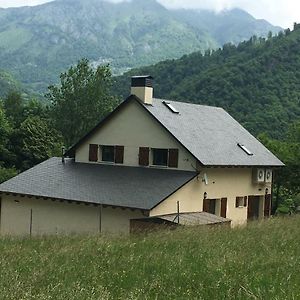 Saint-Béat Gite Ballestan 빌라 Exterior photo