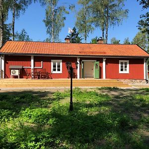 Nedanby | Cottage | Idyllic Location | Porch | Grill Edsbro Exterior photo