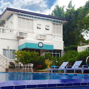 Taal 파라도레스 델 카스티요 B&B Exterior photo