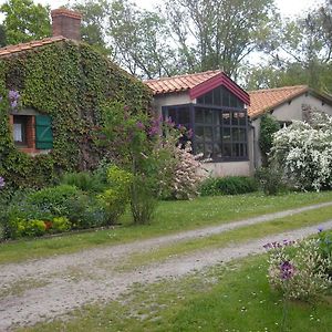 Saint-Mars-de-Coutais L'Instant Jardin B&B Exterior photo