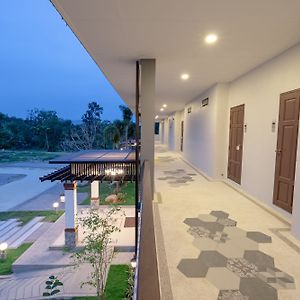 Myrrh Hotel Chanthaburi Tha Mai Exterior photo