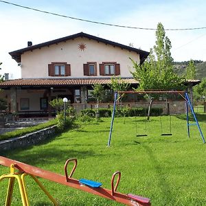 테라노바 디 폴리노 Agriturismo Acquagentile 빌라 Exterior photo