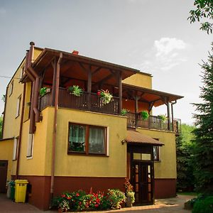 Nałęczów Dom Pod Orzechami 아파트 Exterior photo