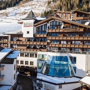 Alpenbad Hotel Hohenhaus 턱스 Exterior photo