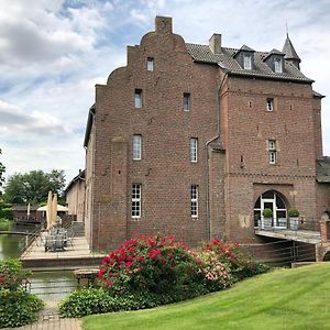 Burg Obbendorf 호텔 Niederzier Exterior photo