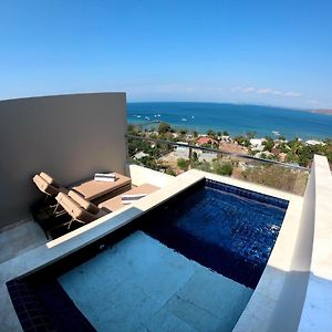 부킷 풀 스위트 호텔 Gili Gede Exterior photo