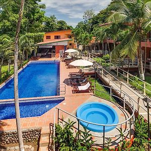 Hotel Playa Bejuco 에스테릴로스 에스테 Exterior photo