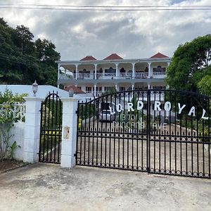 Duncans Lord Royale B&B Exterior photo