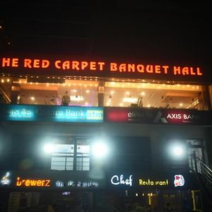 Red Carpet 호텔 고라크푸르 Exterior photo