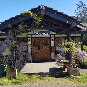 The Andiron Seaside Inn & Cabins Little River Exterior photo