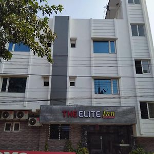 The Elite Inn 비사카파트남 Exterior photo