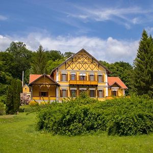 Szentlaszlo Biedermann Vadaszkastely Sasret B&B Exterior photo