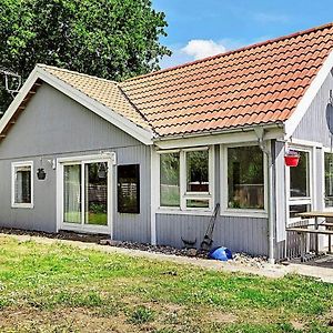 4 Person Holiday Home In Store Fuglede Exterior photo