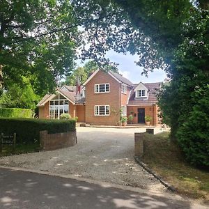 Sherfield English Ha'Penny Acre B&B Exterior photo