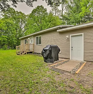 Vacation Rental In-Between Houghton And Higgins Lake Exterior photo
