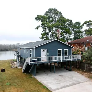 San Jacinto River Home With Private Boat Slip! 휴스턴 Exterior photo
