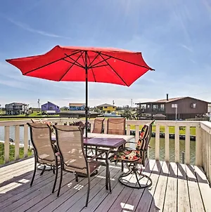 Waterfront Haven With Grill - 9 Mi To Surfside Beach 프리포트 Exterior photo